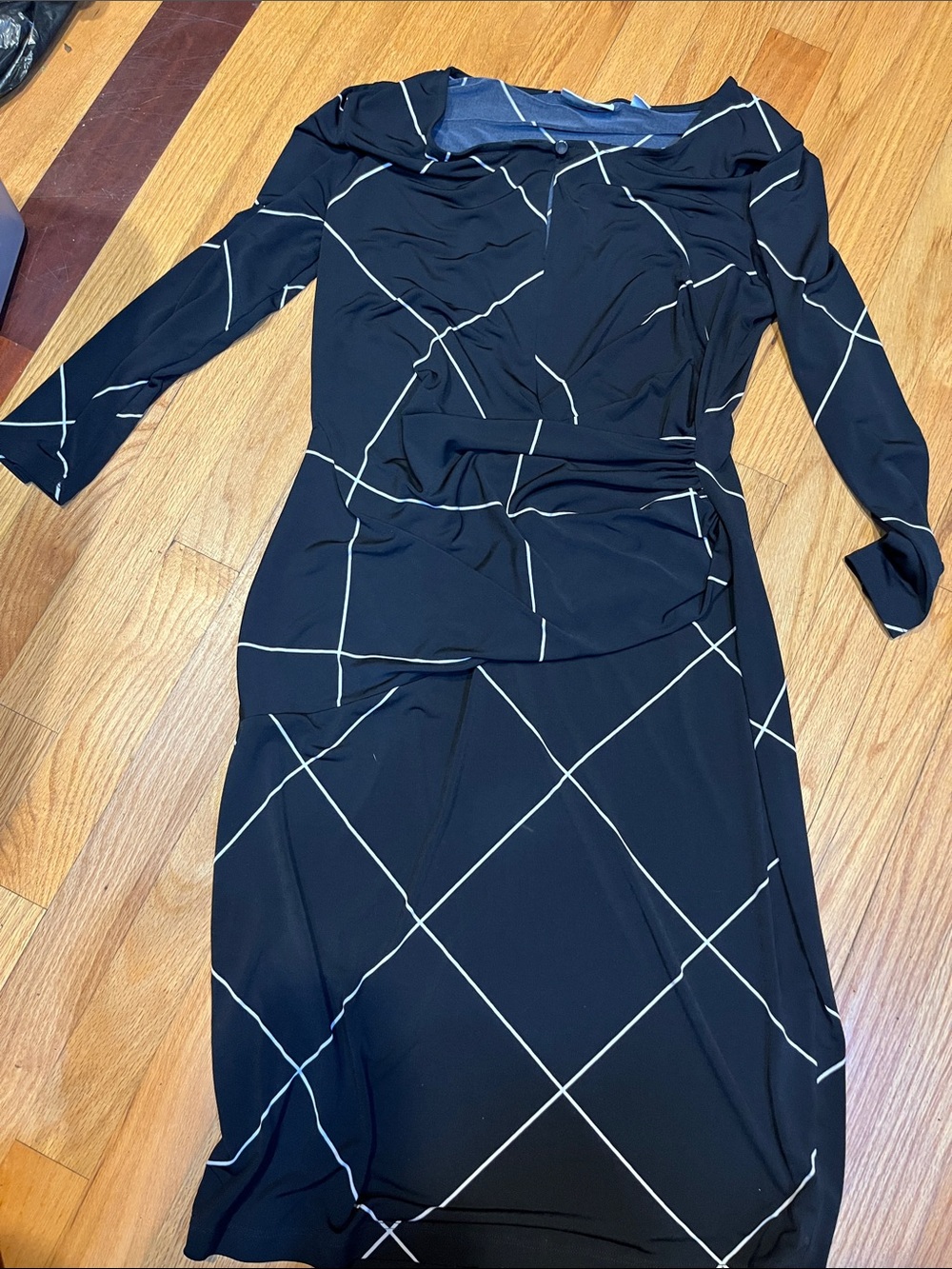 Women's Black Windowpane Sheath Dress